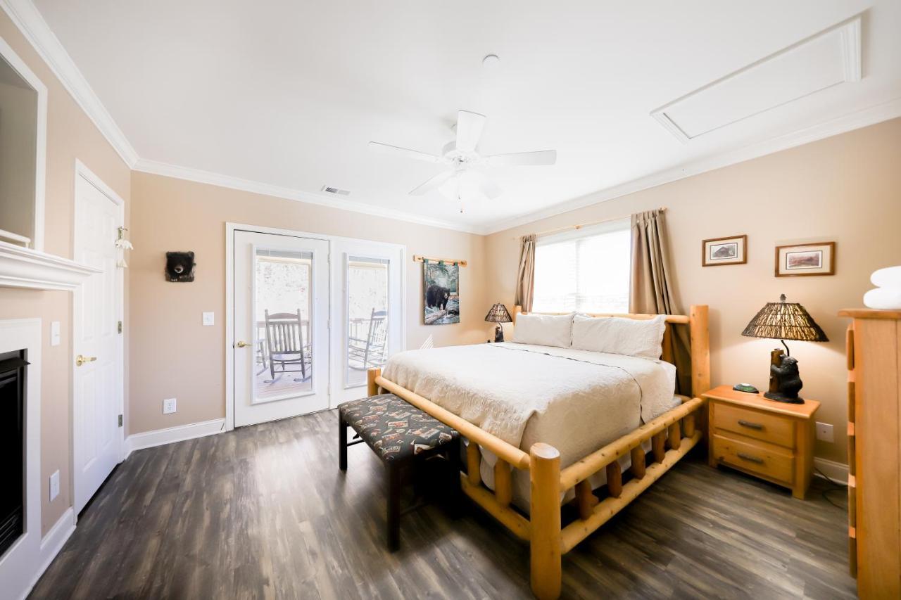 The Bears Den Apartamento Helen Exterior foto